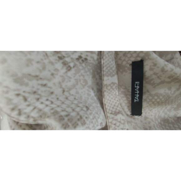 Tahari Top Women's S Snakeskin Button Up Short Sleeve Taupe White Quiet Luxury - Picture 6 of 9